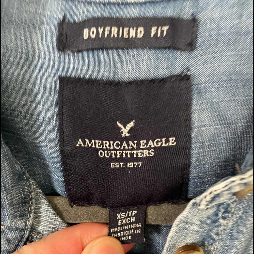 American Eagle Blue Denim‎ Button Up Blouse - Picture 3 of 8